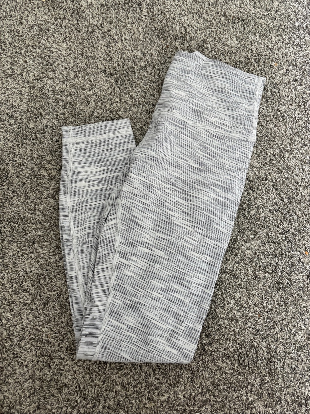 Lululemon Light Gray Space-Dye Leggings 7/8 length